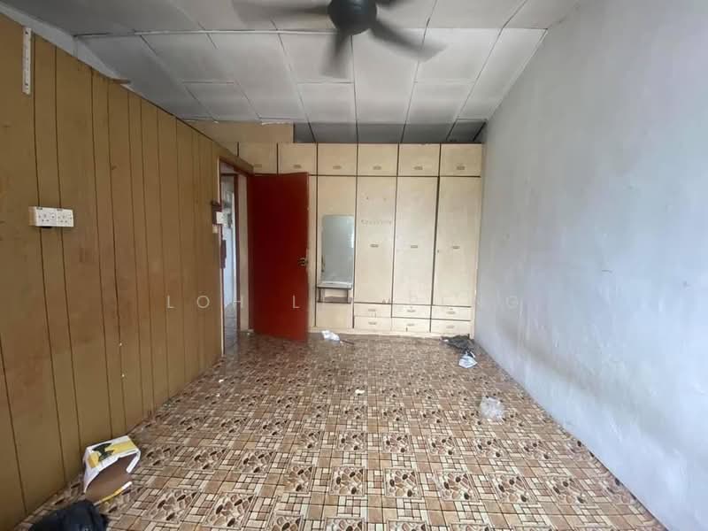 2-storey Terraced House for Sale in Bandar Baru Permas Jaya (Permas Jaya) - Loh Lee Peng - Interior - PropertyGuru.com.my