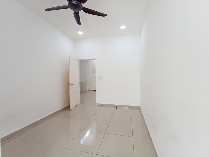 Elonia @ Bayu Sutera untuk Untuk Disewa - RM 1,200 /bulan, Feb 2026 - Interior - PropertyGuru.com.my