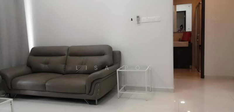 Royal Strand @ Country Garden Danga Bay untuk Untuk Disewa - RM 2,200 /bulan, Mac 2026 - Living Room - PropertyGuru.com.my
