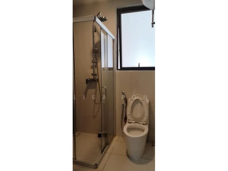 Royal Strand @ Country Garden Danga Bay untuk Untuk Disewa - RM 2,200 /bulan, Mac 2026 - Bathroom - PropertyGuru.com.my