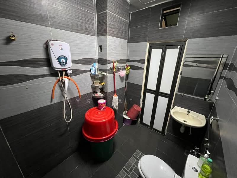 Semi-Detached House for Sale in Bangi (Selangor) - Kyra Afnee - Bathroom - PropertyGuru.com.my