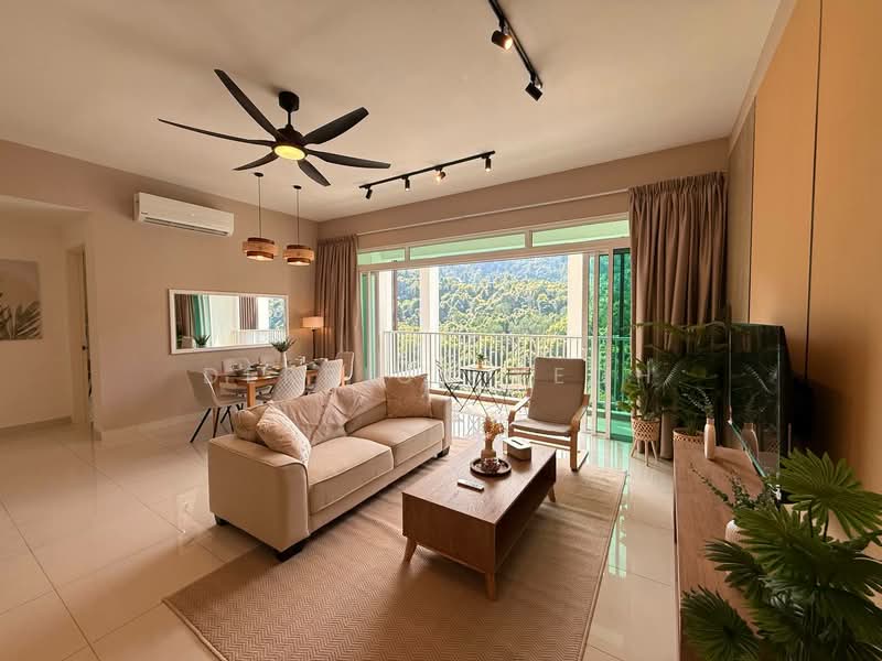 Ferringhi Residence 2 untuk Untuk Disewa - RM 4,500 /bulan, Mac 2026 - Living Room - PropertyGuru.com.my