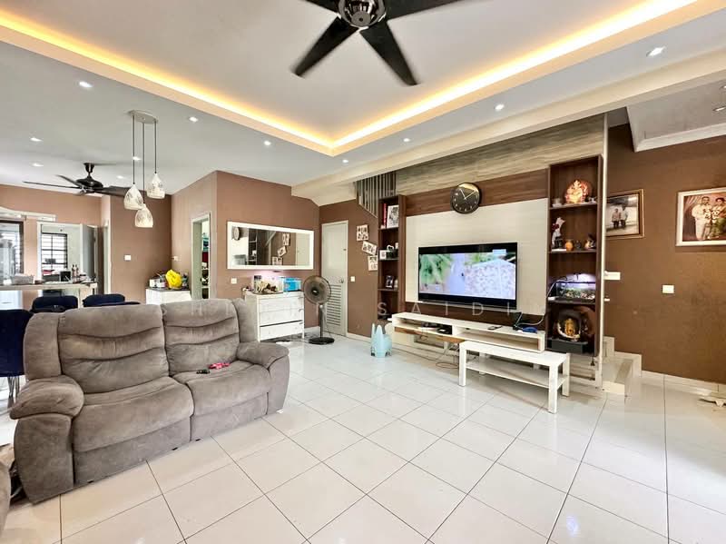 2-storey Terraced House for Sale in Setia Alam (Selangor) - Shiqin Saidin - Living Room - PropertyGuru.com.my