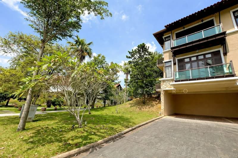 Bungalow for Sale in Seksyen U1 (Glenmarie) - Salawati Busro - Exterior - PropertyGuru.com.my