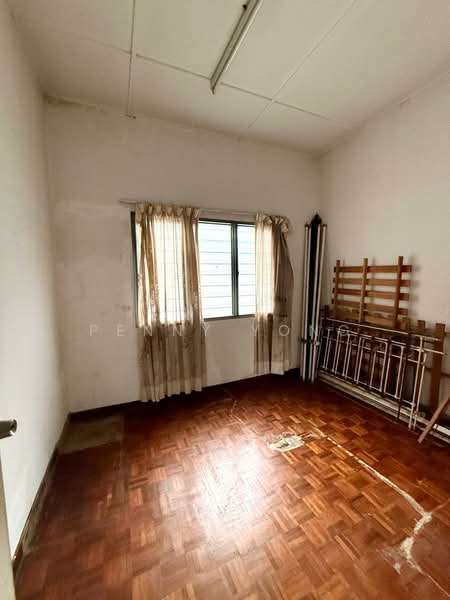 Apartment for Sale at The Astaria - Penny Yong - Bedroom - PropertyGuru.com.my