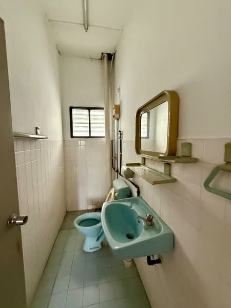 Apartment for Sale at The Astaria - Penny Yong - Bathroom - PropertyGuru.com.my