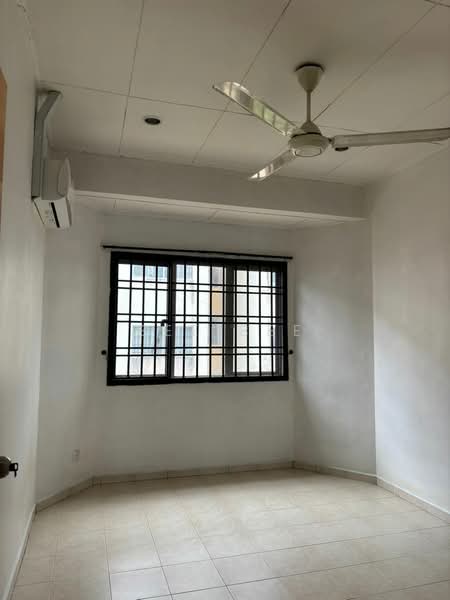 Apartment for Rent at Taman Tampoi Indah - Bee Bee - PropertyGuru.com.my