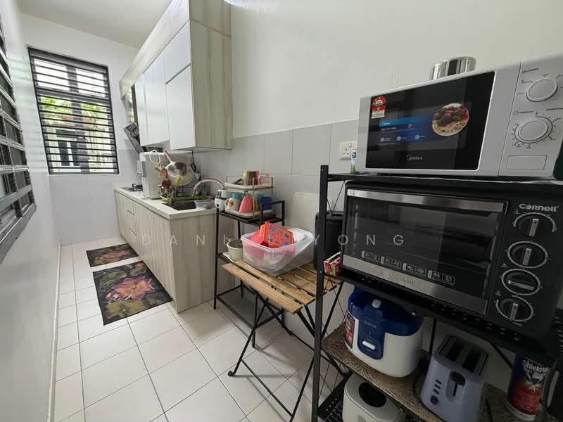 2-storey Terraced House for Sale in Setia Tropika (Johor Bahru) - Daniel Yong - Kitchen - PropertyGuru.com.my