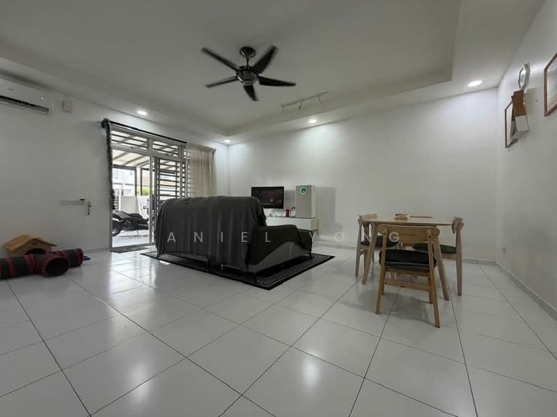 2-storey Terraced House for Sale in Setia Tropika (Johor Bahru) - Daniel Yong - Living Room - PropertyGuru.com.my