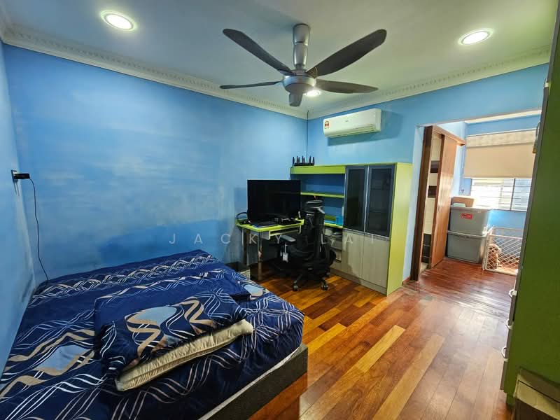 Semi-Detached House for Sale in Kota Kinabalu (Sabah) - Jacky Lai - Bedroom - PropertyGuru.com.my