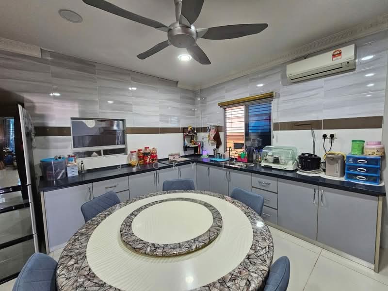 Semi-Detached House for Sale in Kota Kinabalu (Sabah) - Jacky Lai - Kitchen - PropertyGuru.com.my