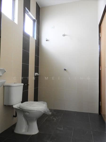 Rumah Teres 2 Tingkat untuk Dijual di Lavender Heights (Senawang) - Chin Mei Ling - Bathroom - PropertyGuru.com.my