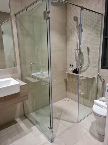 Service Residence for Sale at Edelweiss @ Tropicana Gardens - Olivia Hoh - Bathroom - PropertyGuru.com.my