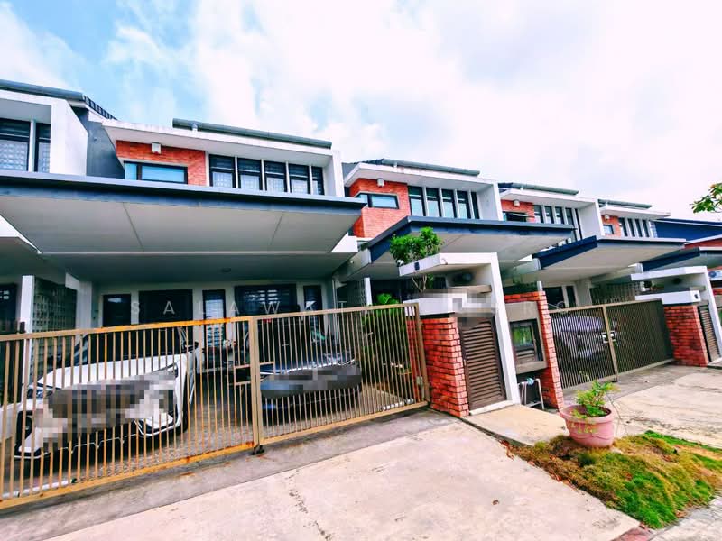Terraced House for Sale in Shah Alam (Selangor) - Salawati Busro - Exterior - PropertyGuru.com.my