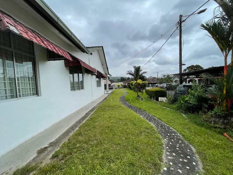 1-storey Terraced House for Sale in Johor Bahru (Johor) - Daniel Yong - Exterior - PropertyGuru.com.my