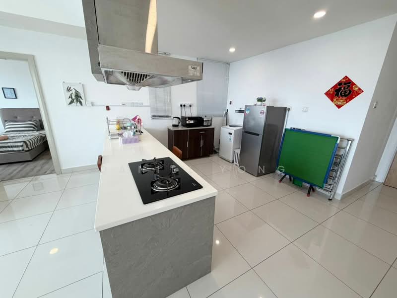Service Residence for Sale at Southkey Mosaic - Daniel Yong - Kitchen - PropertyGuru.com.my