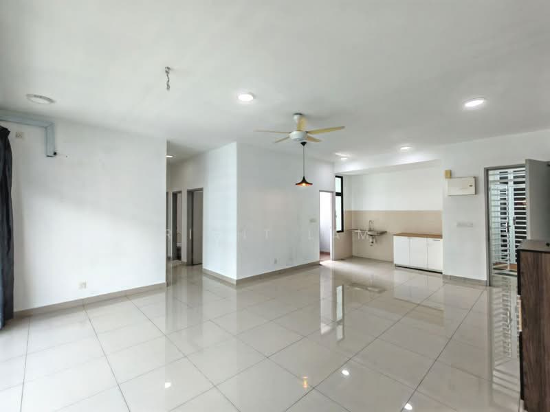 Austin Regency (Pangsapuri Austin Perdana) untuk Untuk Dijual - RM 445,000, Mac 2026 - Living Room - PropertyGuru.com.my
