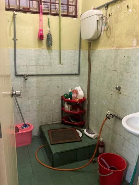 1-storey Terraced House for Sale in Skudai (Johor) - Keith Shum - Bathroom - PropertyGuru.com.my