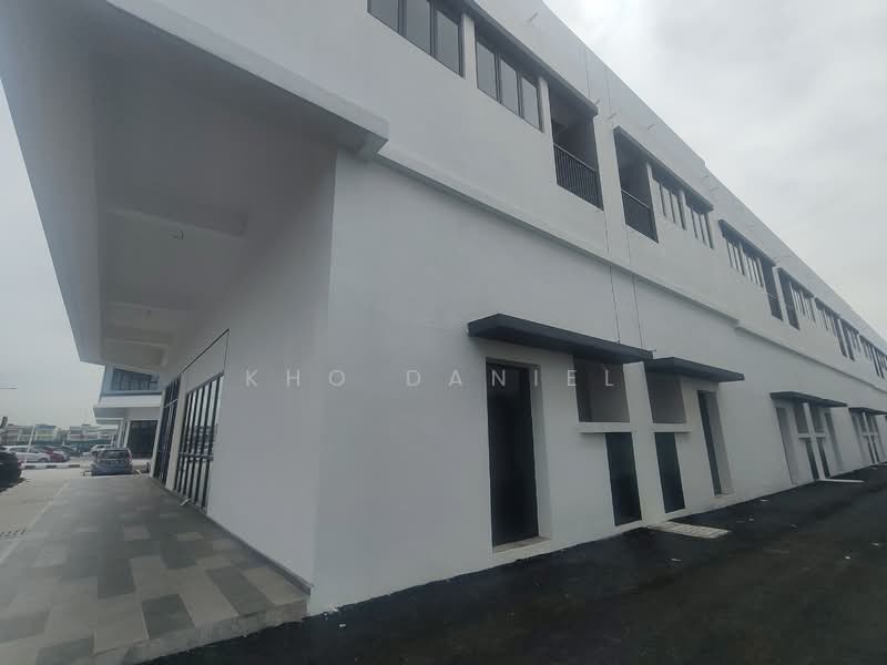 Shop / Office for Rent in Bandar Bukit Tinggi (Klang) - Kho Daniel - Exterior - PropertyGuru.com.my
