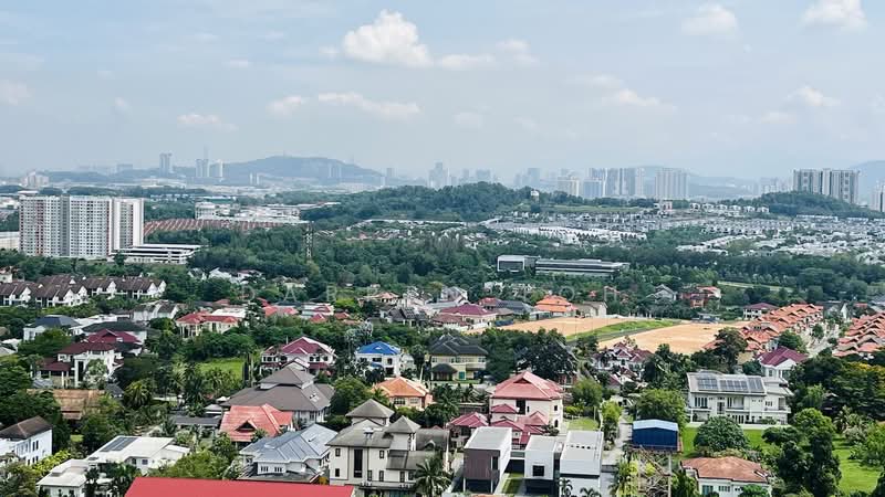 Service Residence for Rent at Serviced Residence @ The Louvre @ Country Heights - Darren Toh - Exterior - PropertyGuru.com.my