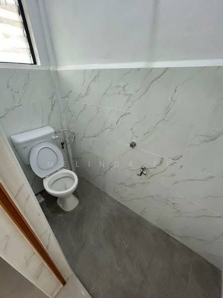 Flat for Sale at Pangsapuri Nuri - Melinda Ee - Bathroom - PropertyGuru.com.my