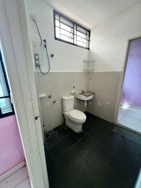 2 Storey Terrace House Tmn Bestari Perdana Pasir Gudang Can Full Loan untuk Untuk Dijual - RM 420,000, Mac 2026 - Bathroom - PropertyGuru.com.my
