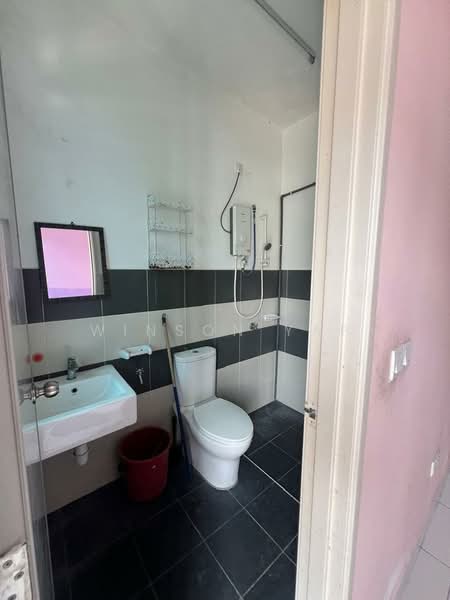 2 Storey Terrace House Tmn Bestari Perdana Pasir Gudang Can Full Loan untuk Untuk Dijual - RM 420,000, Mac 2026 - Bathroom - PropertyGuru.com.my