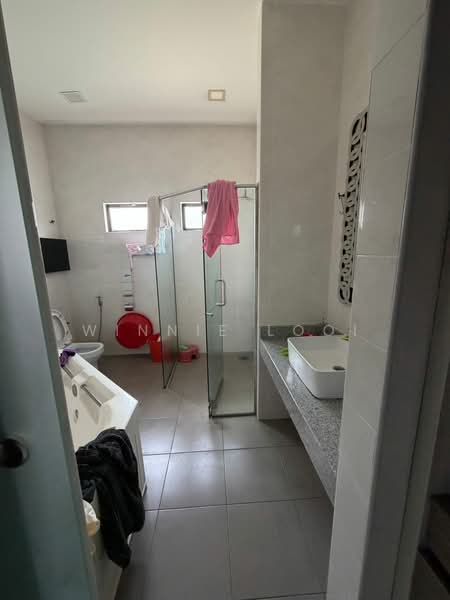 Semi-Detached House for Sale in Bandar Mahkota Cheras (Cheras) - Winnie Looi - Bathroom - PropertyGuru.com.my