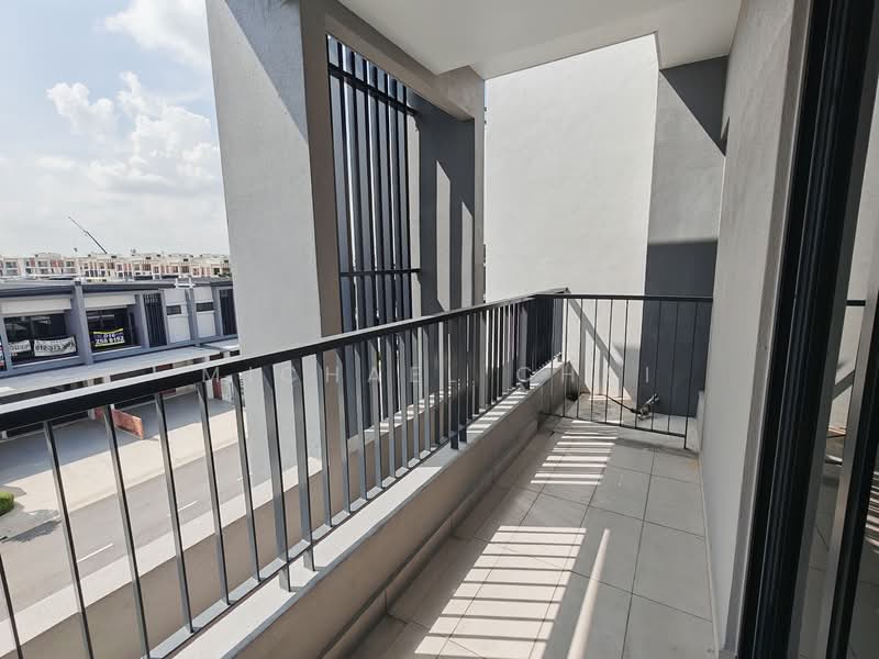 Semi-Detached House for Sale in Bandar Bukit Puchong (Puchong) - Michael Chai - Balcony - PropertyGuru.com.my