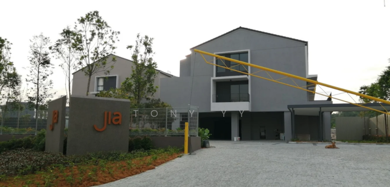 3-storey Terraced House for Sale in Taman Bukit Serdang (Seri Kembangan) - Tony YY - PropertyGuru.com.my