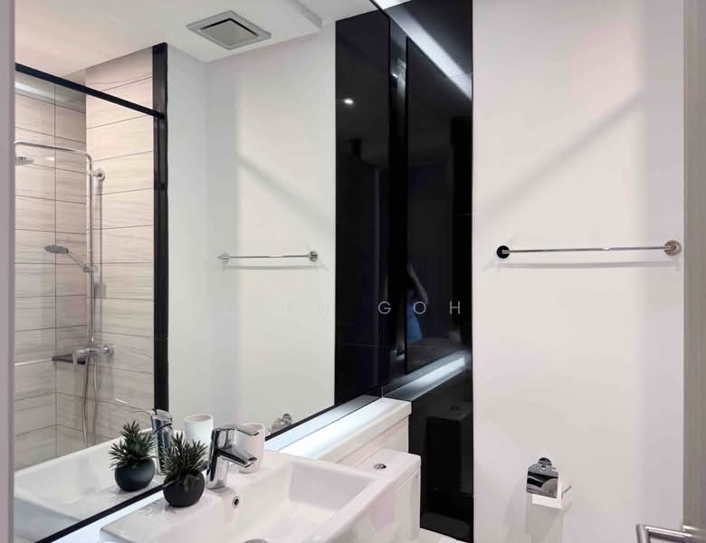 Service Residence for Rent at Straits Residences - Even Goh - Second Bathroom - PropertyGuru.com.my