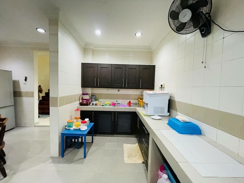 Presint 15 Putrajaya untuk Untuk Dijual - RM 1,600,000, Mac 2026 - Kitchen - PropertyGuru.com.my
