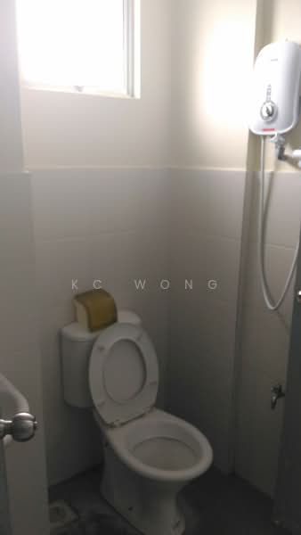 Suria Apartment untuk Untuk Dijual - RM 400,000, Mac 2026 - Bathroom - PropertyGuru.com.my