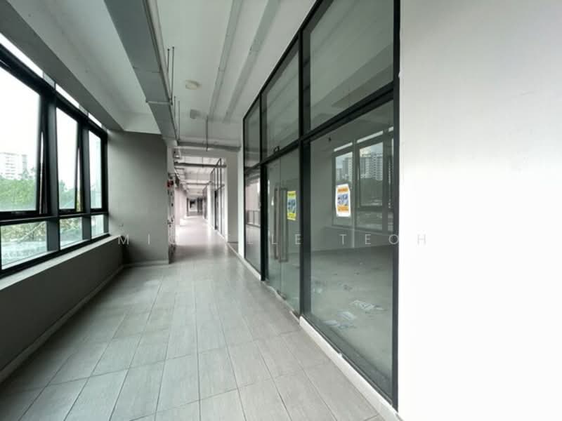 Shop for Sale in Kuala Lumpur (Kuala Lumpur) - Michelle Teoh - Corridor - PropertyGuru.com.my