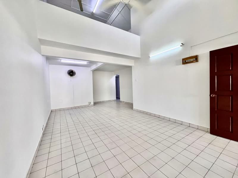 USJ 2 untuk Untuk Dijual - RM 659,000, Mac 2026 - Living Room - PropertyGuru.com.my