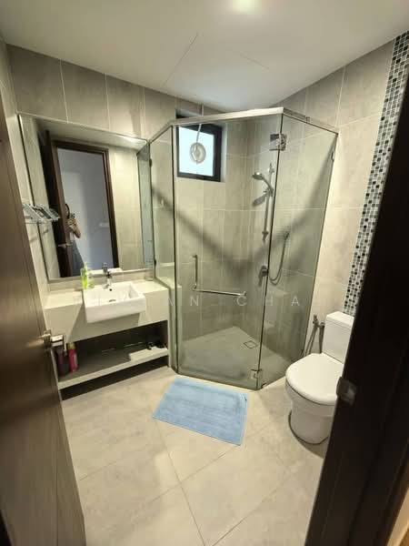 Queens Residences Q2 @ Queens Waterfront untuk Untuk Disewa - RM 4,200 /bulan, Feb 2026 - Bathroom - PropertyGuru.com.my