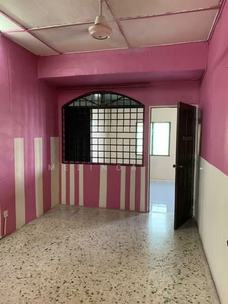 2-storey Terraced House for Sale in Taman Kobena (Tampoi) - Melinda Ee - Interior - PropertyGuru.com.my