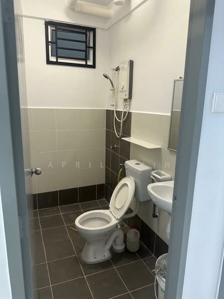 Flat for Rent at PANGSAPURI CENDERA 1 - April Chin - Bathroom - PropertyGuru.com.my