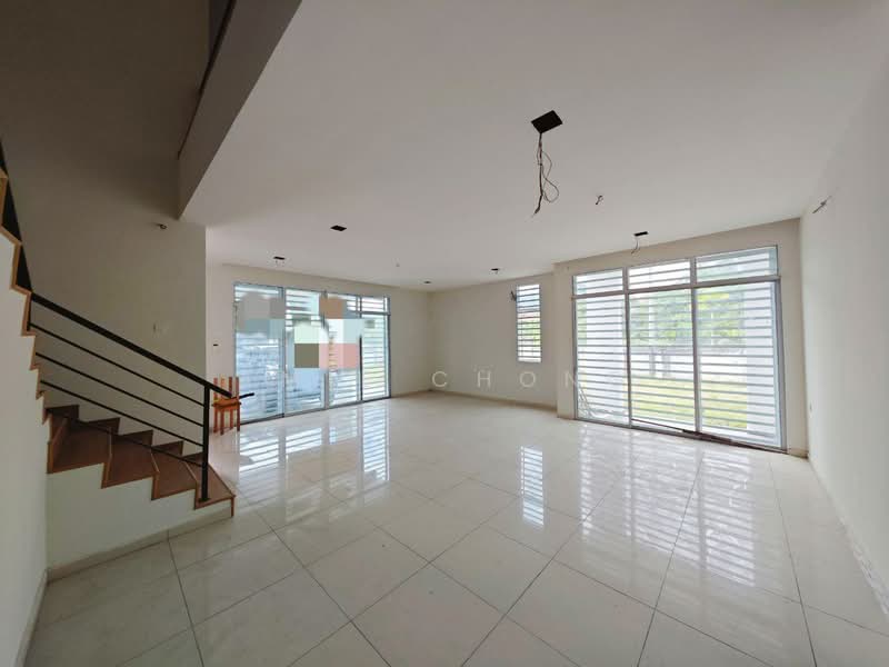Meru Freehold Double Storey Superlink Corner For Sale untuk Untuk Dijual - RM 850,000, Mac 2026 - Living Room - PropertyGuru.com.my