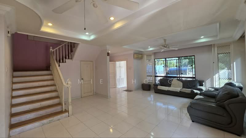2-storey Terraced House for Sale in Taman Meru (Ipoh) - Amie Chong - Living Room - PropertyGuru.com.my
