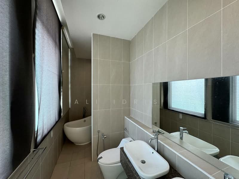 Semi-Detached House for Sale in Taman Tun Dr Ismail (Kuala Lumpur) - Ali Idris - Bathroom - PropertyGuru.com.my