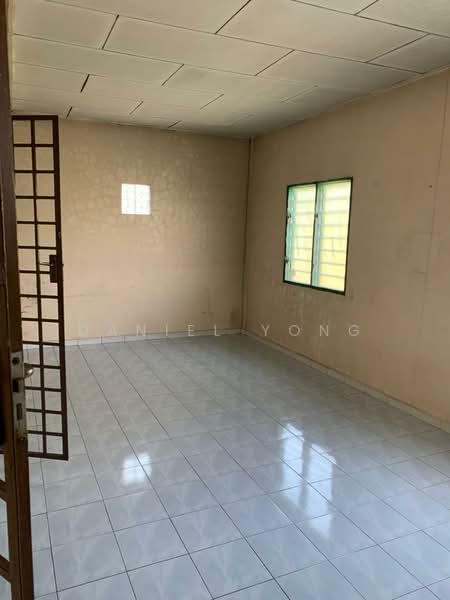 2-storey Terraced House for Sale in Taman Kobena (Tampoi) - Daniel Yong - Interior - PropertyGuru.com.my