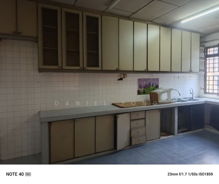 2-storey Terraced House for Sale in Taman Kobena (Tampoi) - Daniel Yong - Kitchen - PropertyGuru.com.my