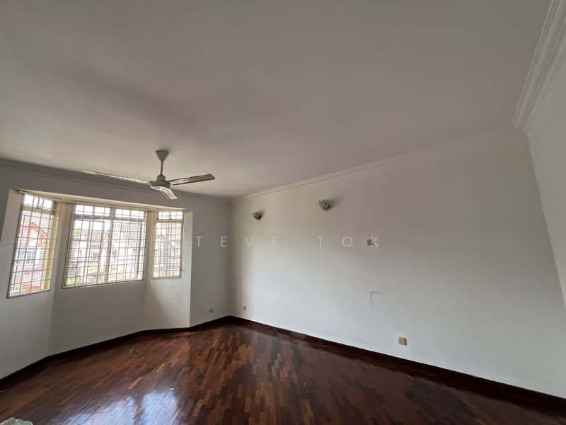 2-storey Terraced House for Sale in Bukit Rahman Putra (Sungai Buloh) - Steve Tok - Living Room - PropertyGuru.com.my