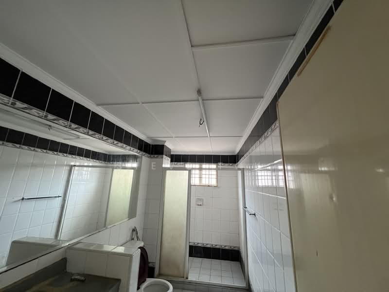 2-storey Terraced House for Sale in Bukit Rahman Putra (Sungai Buloh) - Steve Tok - Bathroom - PropertyGuru.com.my