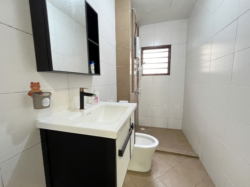 Apartment for Sale at Desa Idaman Residences - Charlie Gan - Bathroom - PropertyGuru.com.my