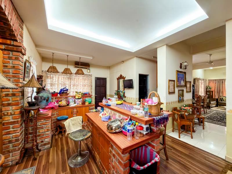 Laman Kekwa, Nilai Impian untuk Untuk Dijual - RM 850,000, Mac 2026 - Kitchen - PropertyGuru.com.my