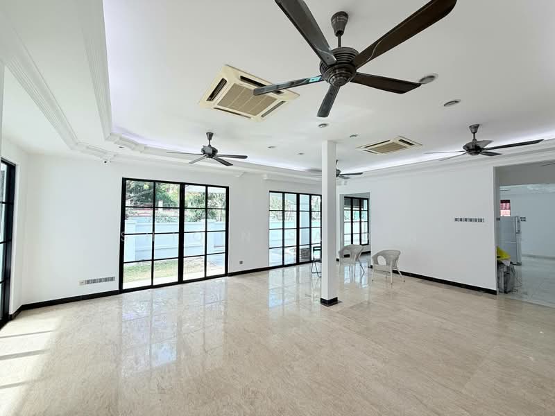 Bungalow for Rent in Ara Damansara (Petaling Jaya) - Shiqin Saidin - Living Room - PropertyGuru.com.my