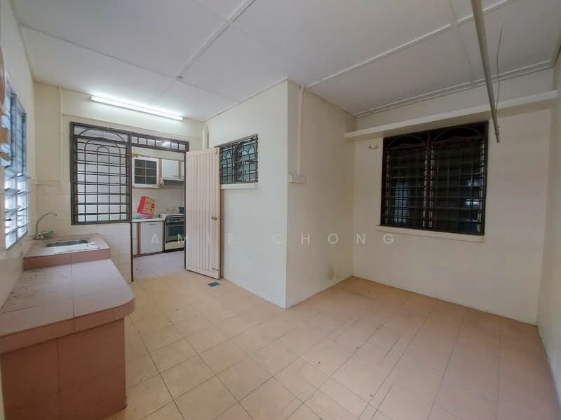 Gunung Rapat Double Storey Terace House Partial Furnished For Sale untuk Untuk Dijual - RM 355,000, Mac 2026 - Kitchen - PropertyGuru.com.my