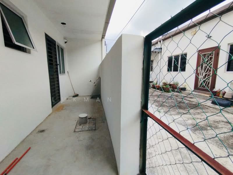 2-storey Terraced House for Sale in Kampung Lombong (Shah Alam) - Lukman Hakim - Exterior - PropertyGuru.com.my
